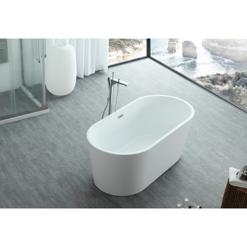 67.3" WHITE ACRYLIC TUB - NO FAUCET